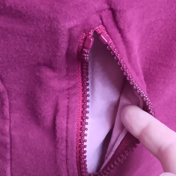 Y2K red zipper sweater - Picture 3 of 10